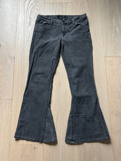 Low-Rise Gray Flares